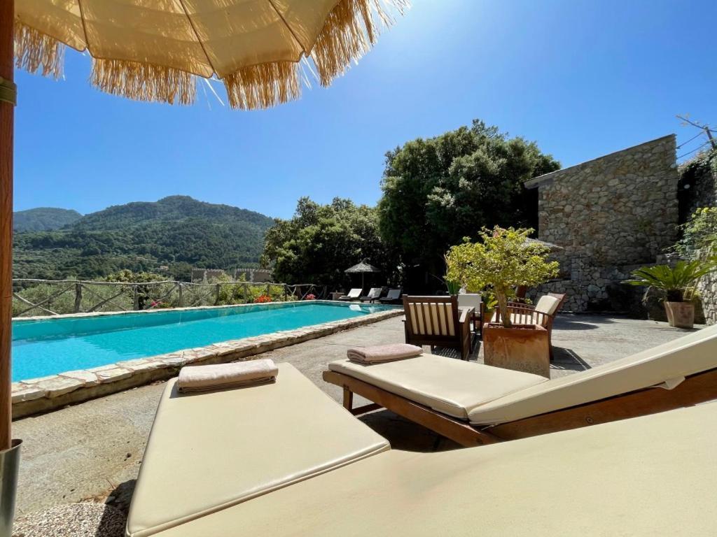 Fabulous Rustic Villa Set On Mountain With Unique Views Valldemossa  Exterior foto